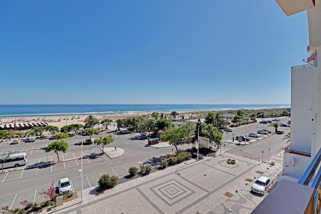 Monte Gordo Beach View by Homing room 5